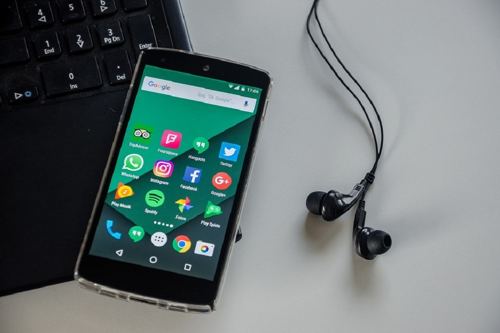 Jasa Pembuatan Aplikasi Android Surabaya